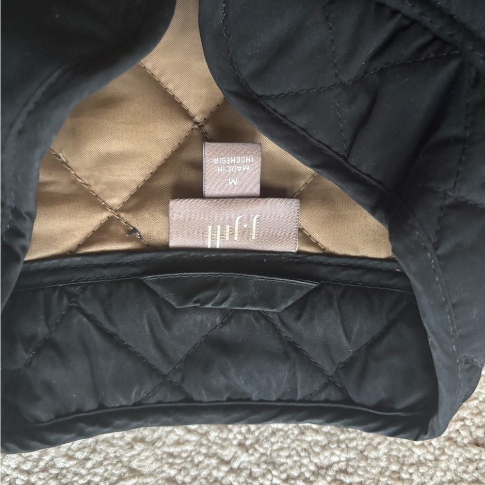 J. Jill Black Quilted Vests - Picture 4 of 6